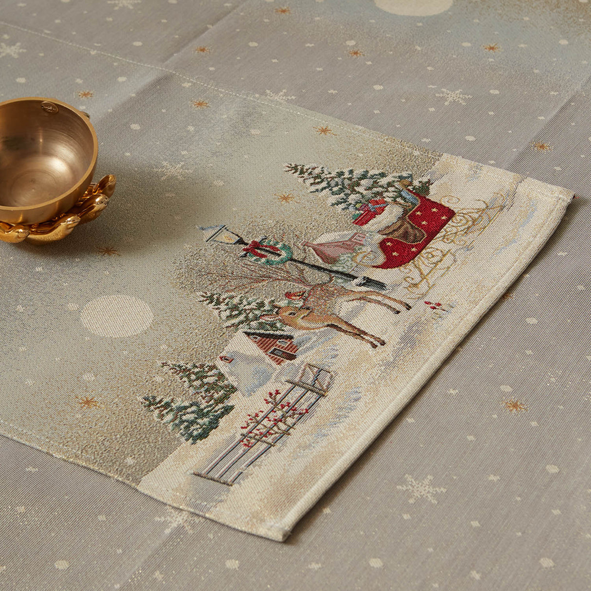 Weihnachtsläufer im Gobelin Pierre Cardin Weihnachten