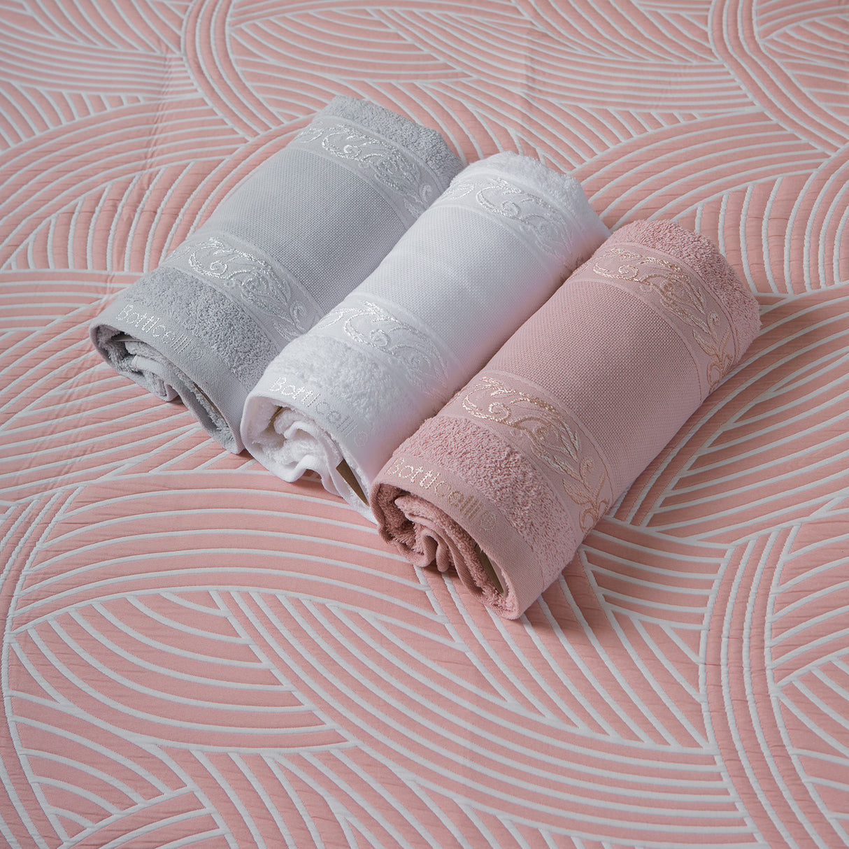 Set Asciugamani 3+3 da Ricamo Botticelli Home Aida