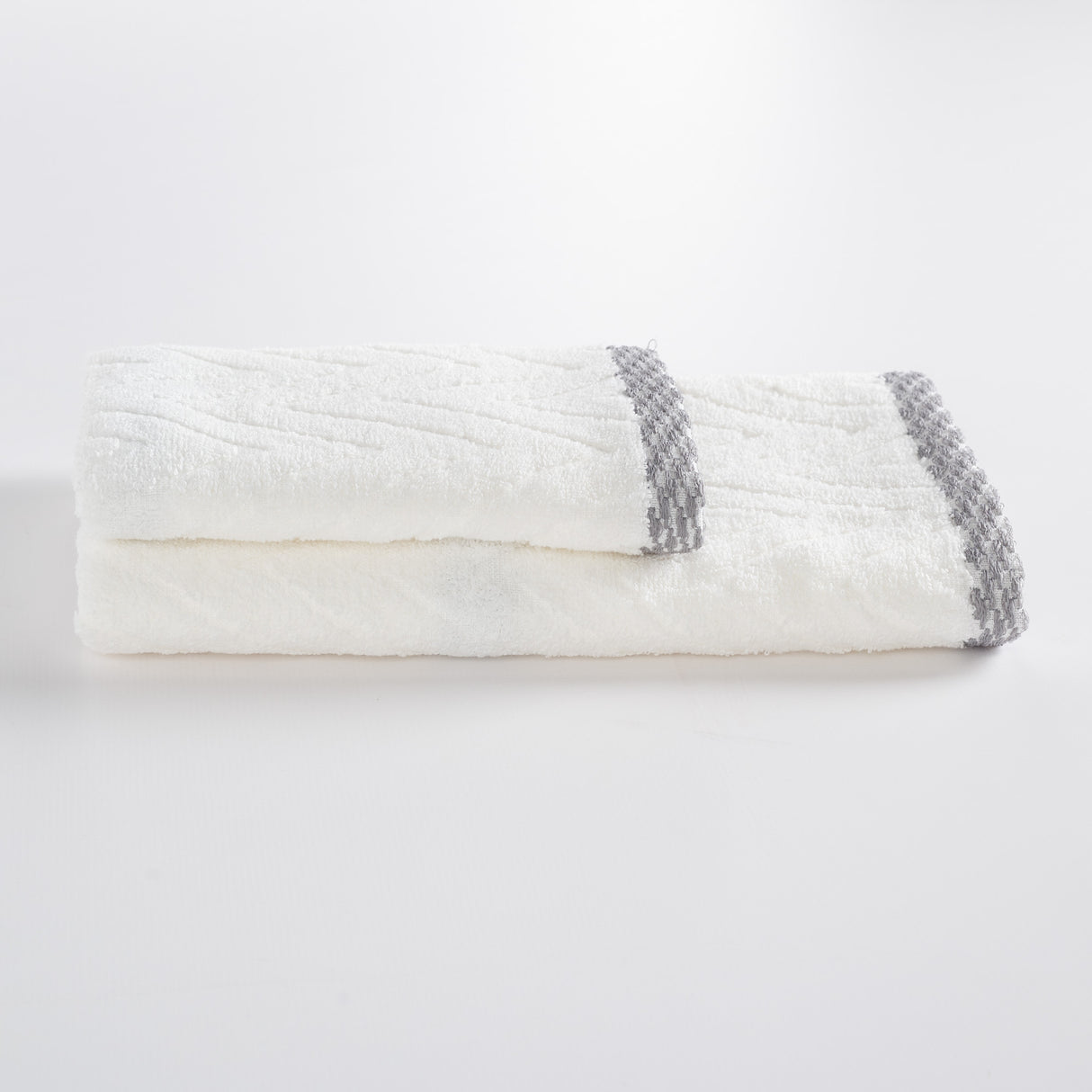 Maè Face + Gästehandtuch-Set von Via Roma, 60 Chevron All Over