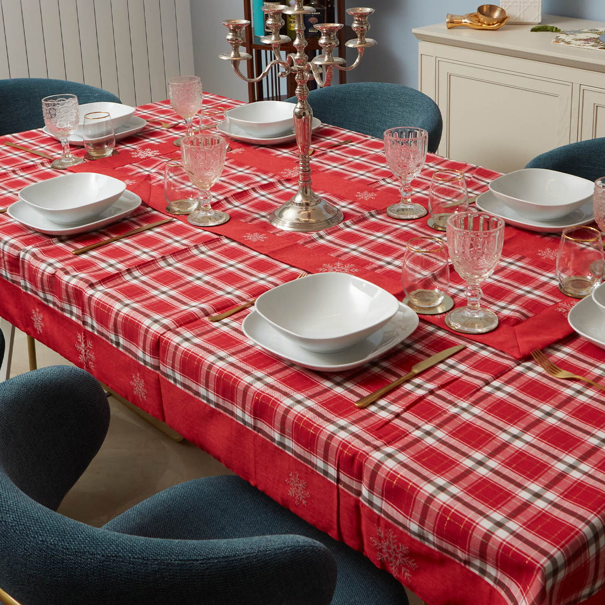 Botticelli Home Sleet Christmas Tablecloth - Various Sizes