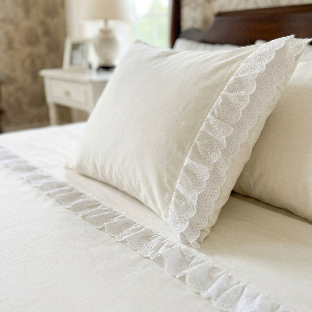 Completo letto matrimoniale L'Atelier 17 Nicole panna ambientato