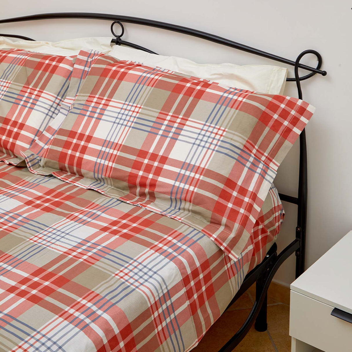 Botticelli Home Scotland Double Bed Set