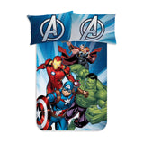 Foto prodotto su sfondo bianco della parure singolo Avengers Maè con lenzuolo e federa double face.