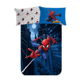 Foto prodotto su sfondo bianco della parure singolo Spiderman Maè con lenzuolo e federa double face.