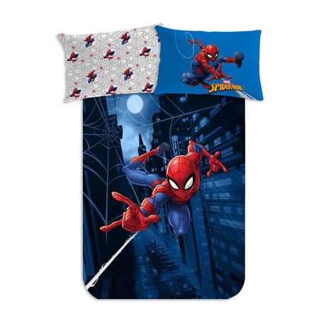 Foto prodotto su sfondo bianco della parure singolo Spiderman Maè con lenzuolo e federa double face.