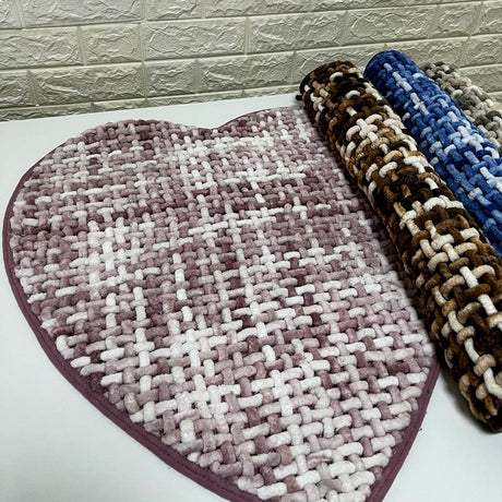 Ruocco Home Heart-Shaped Bathroom Rug