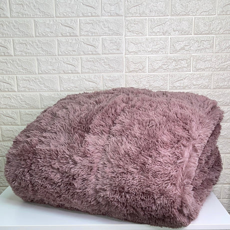 Ruocco Home Alaska Faux Fur Double Quilt
